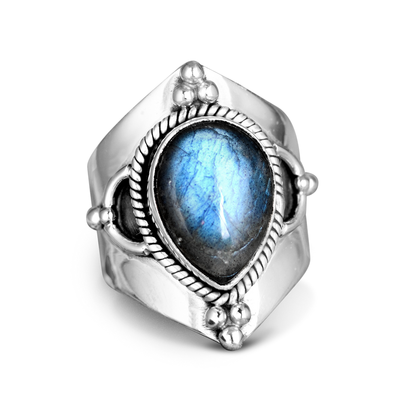 Anillo de plata con labradorita en gota