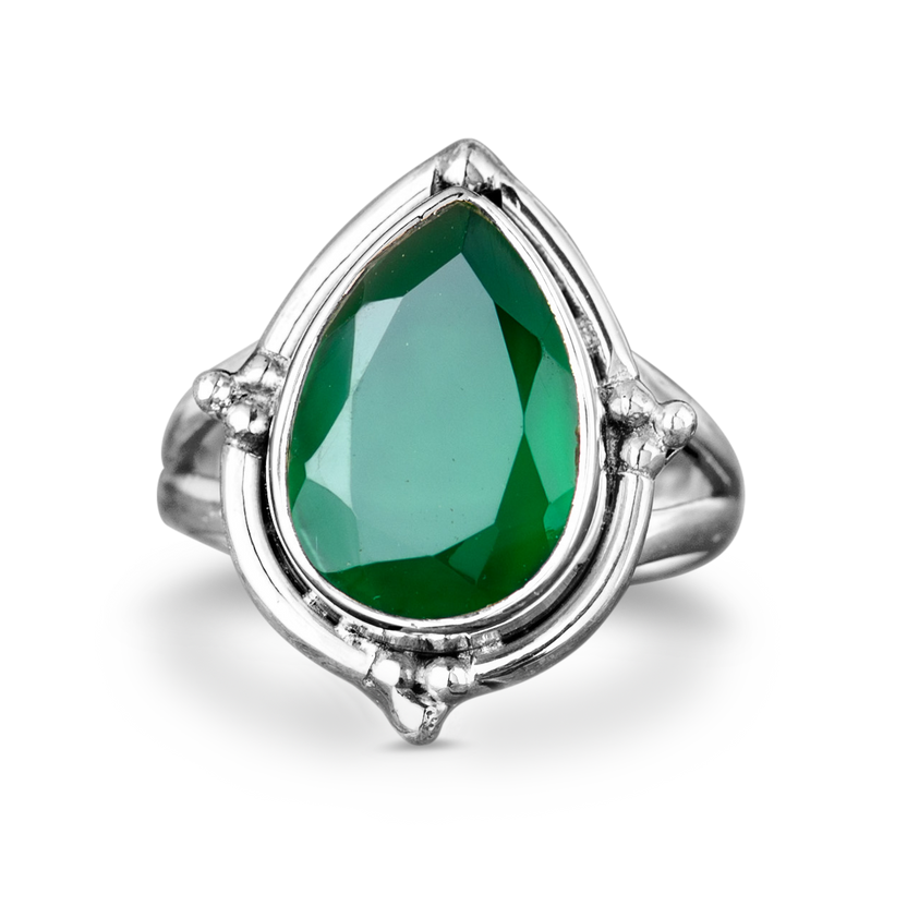 Anillo de ónice verde en forma de gota