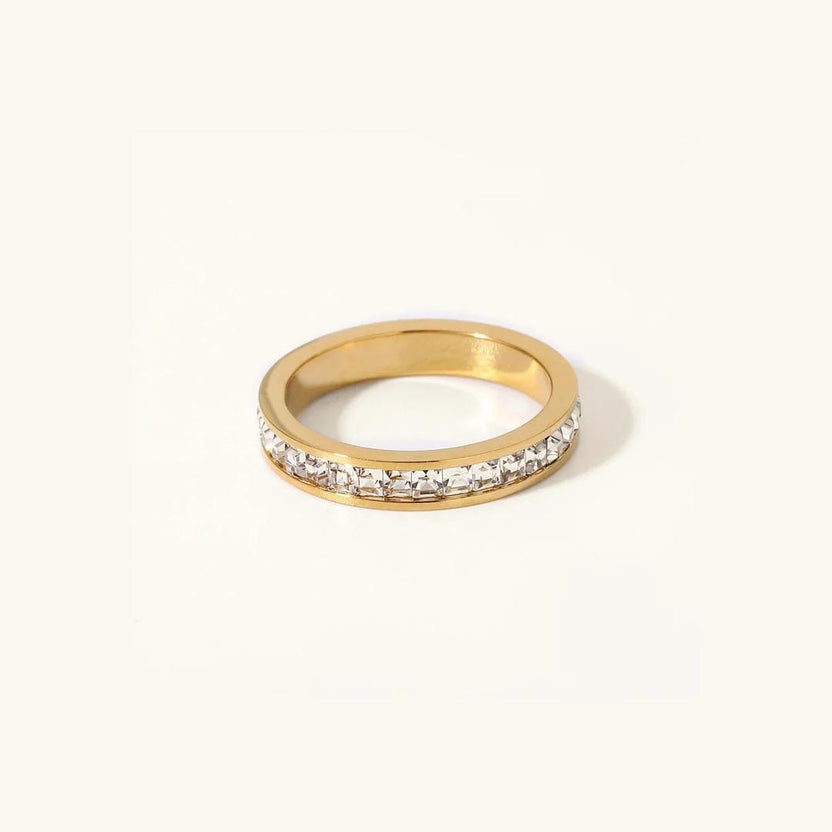 Anillo dorado Amelia deslumbrante