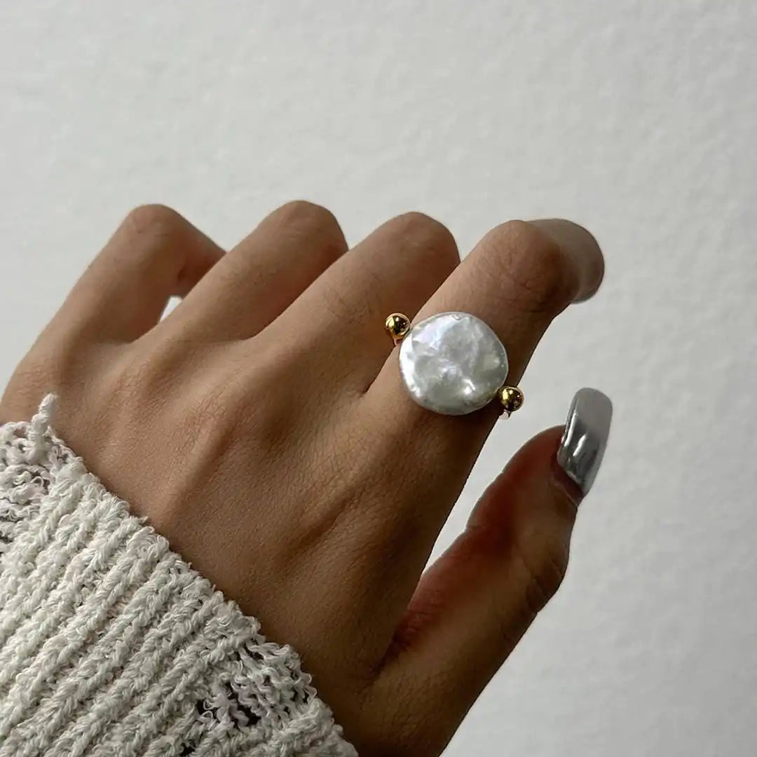 Anillo abierto con perla y moneda – imagen 5