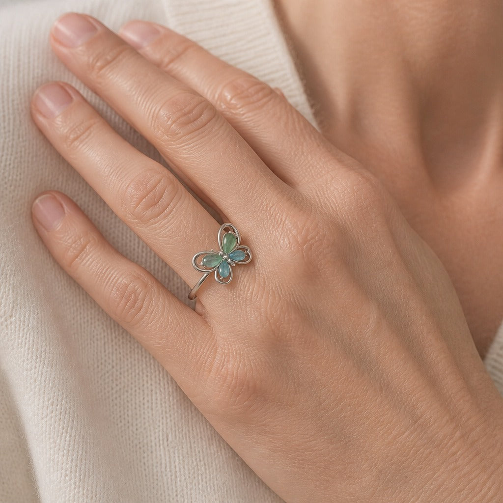 Anillo ajustable de mariposa en plata