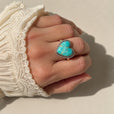 Anillo artesanal de turquesa en forma de corazón – imagen 2