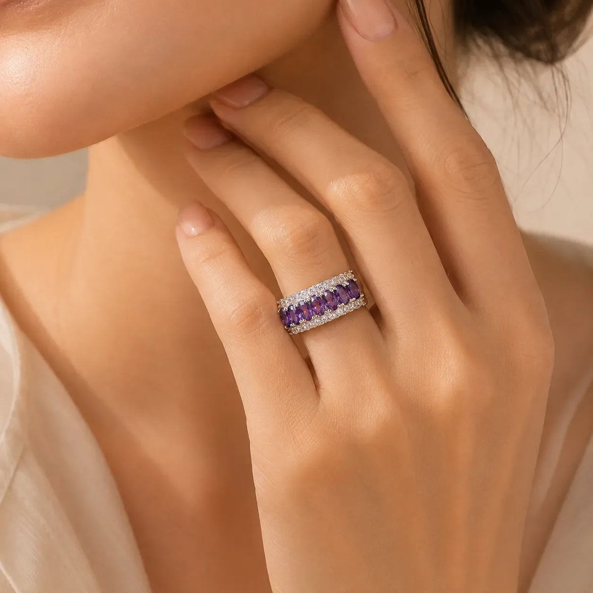 Anillo bohemio de circonita cúbica y amatista