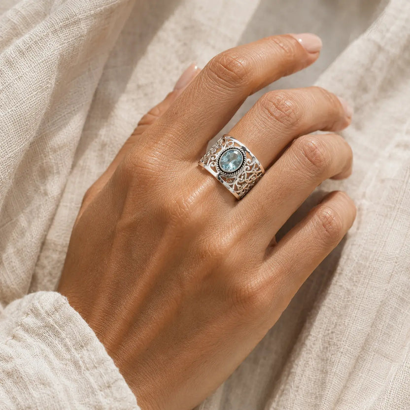 Anillo bohemio de circonita cúbica