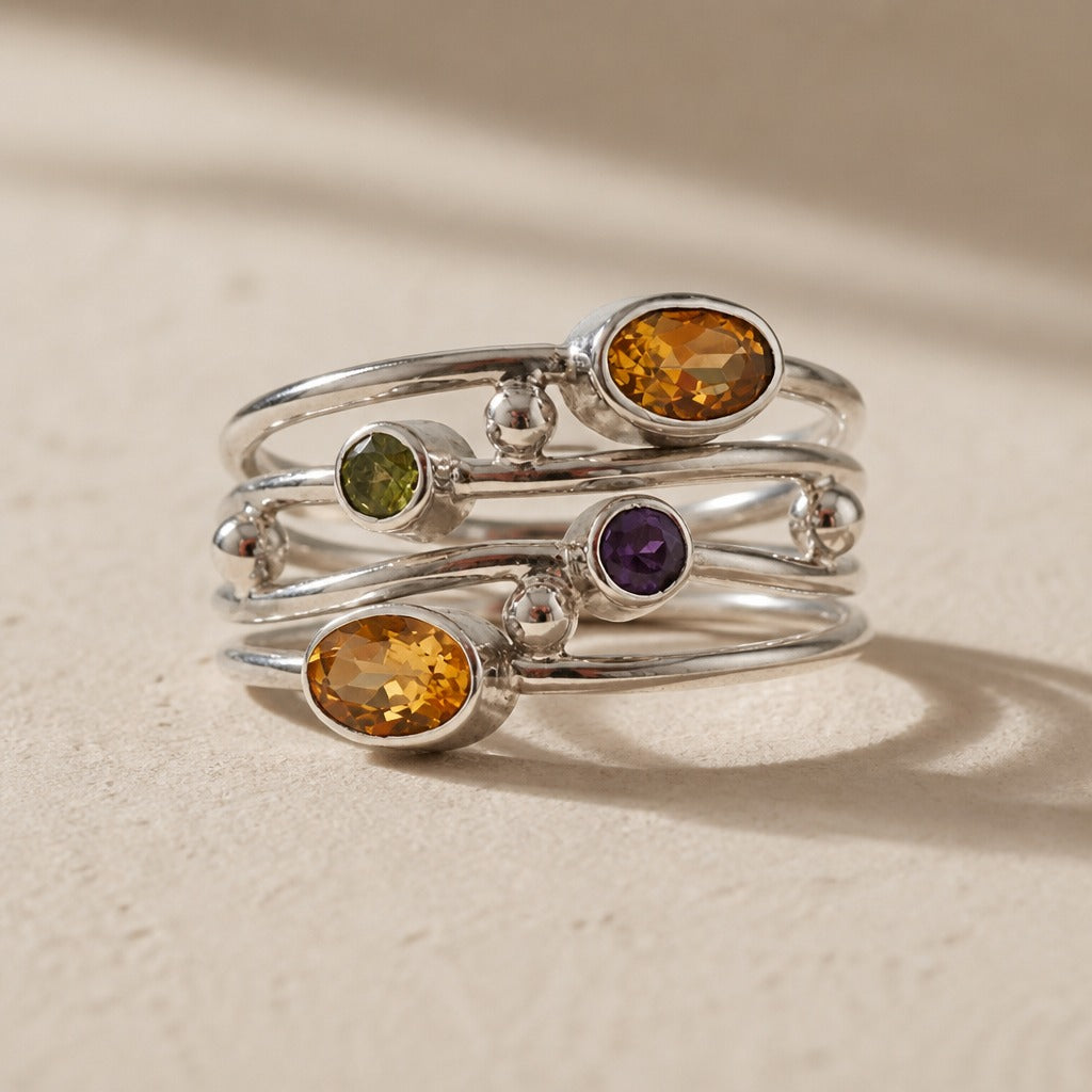 Anillo bohemio de circonita con alambre enrollado