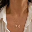 Conjunto de collar con colgante de mariposa