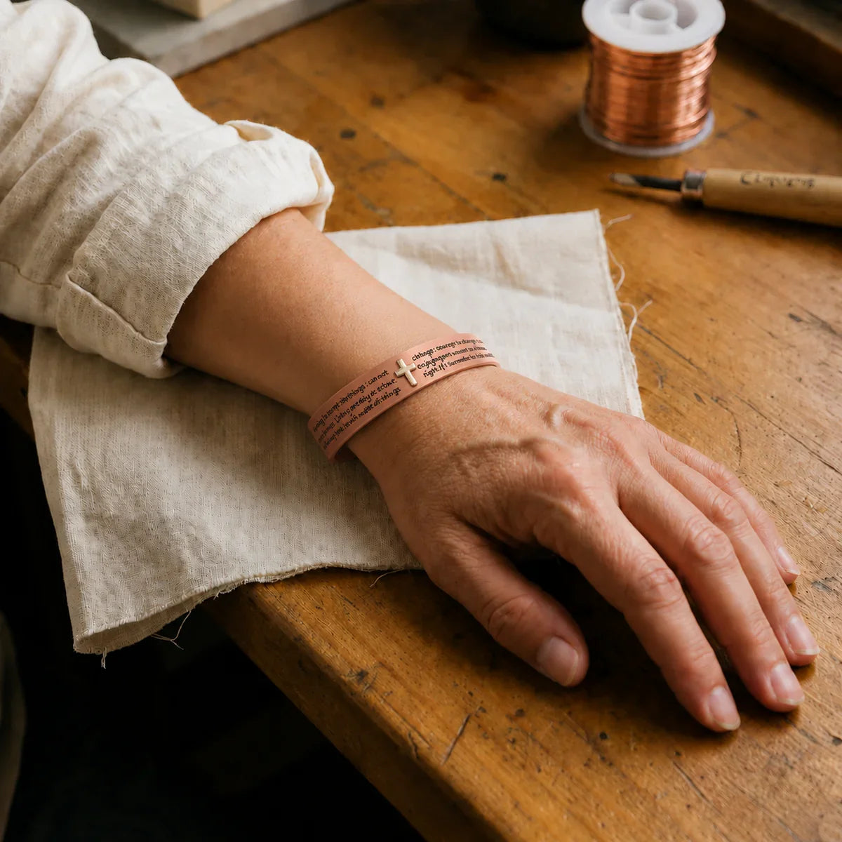 Pulsera de cobre vintage Credo — Carmen, Lucía & Rocío