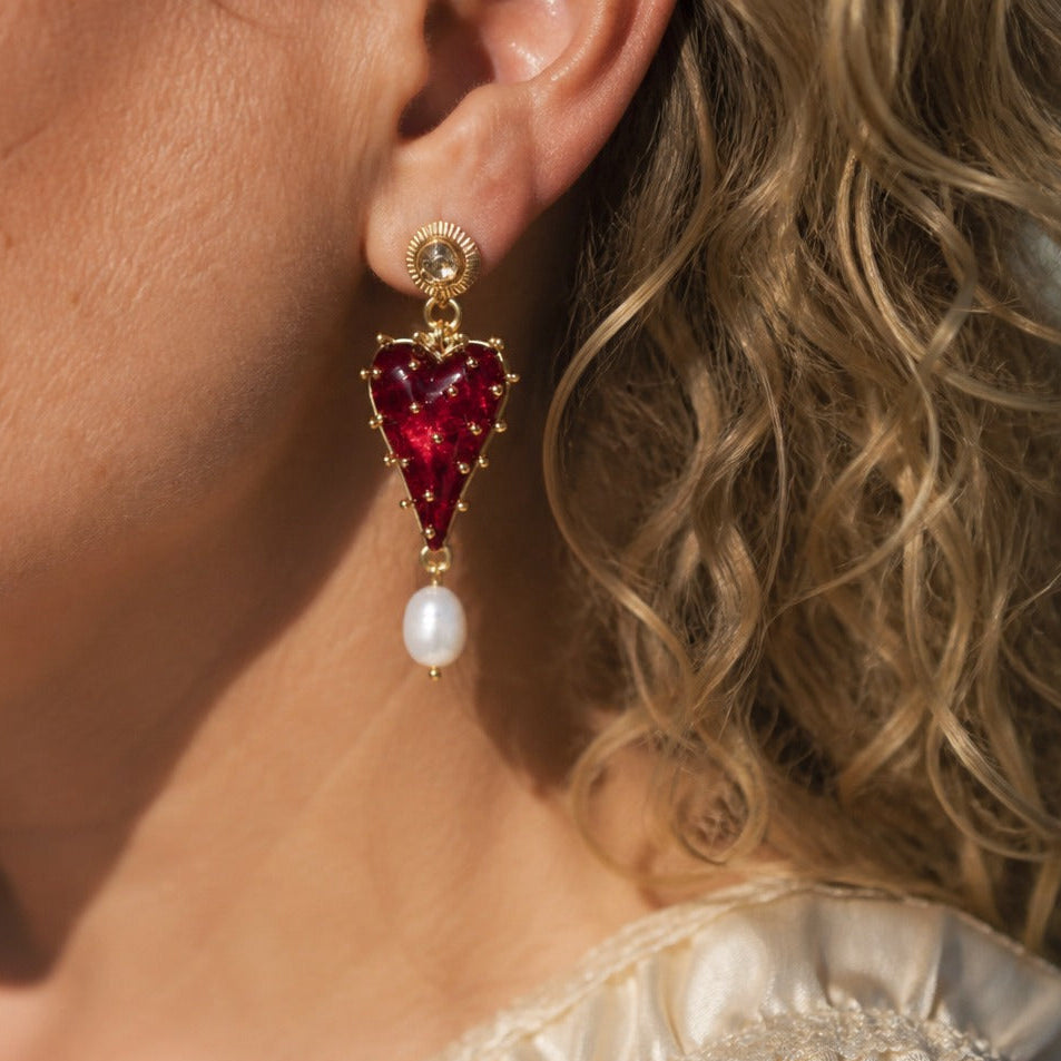 Pendientes Couture de corazón con perla