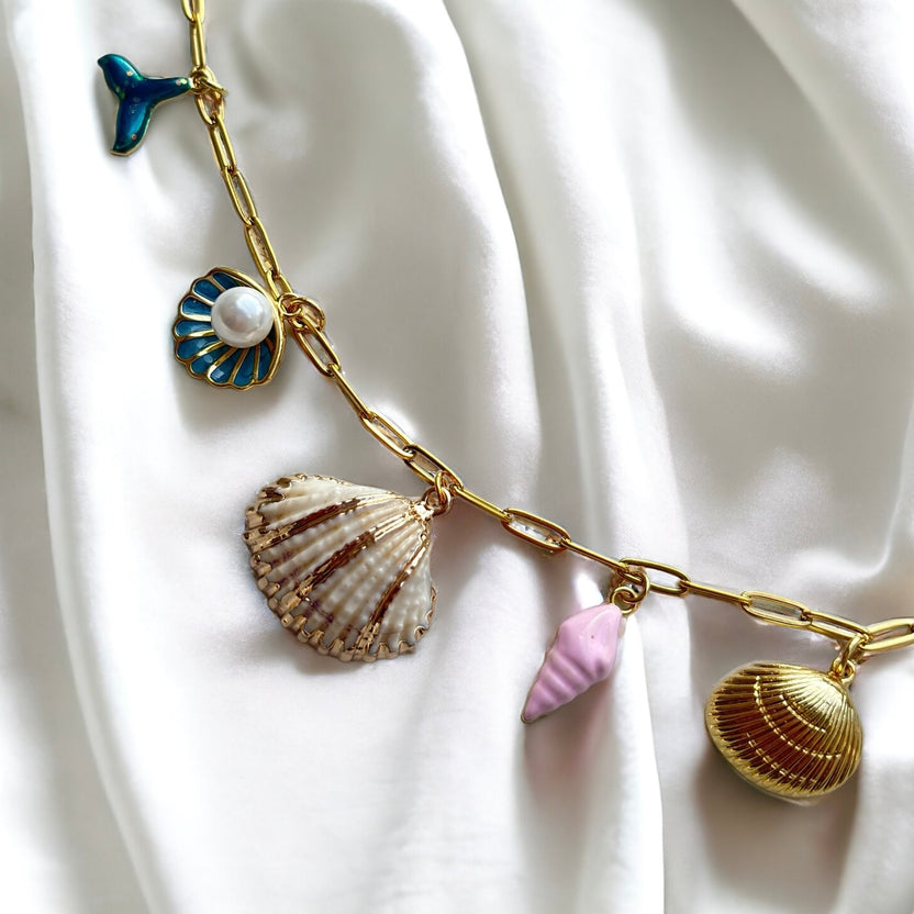 Collar Susurros del Océano (hecho a mano y edición limitada) — Carmen, Lucía & Rocío
