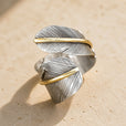 Anillo de plata envolvente con pluma – imagen 2