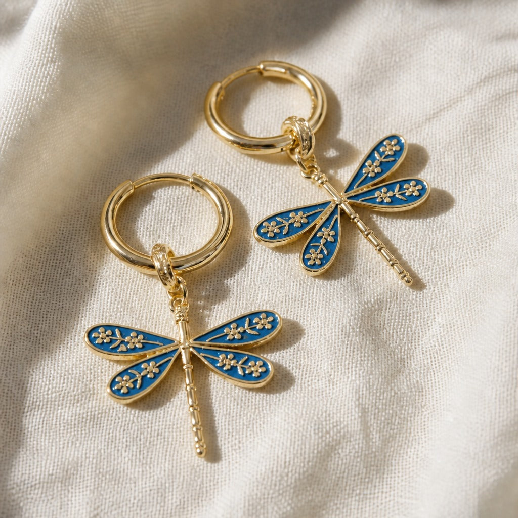 Pendientes tallados florales con forma de libélula – imagen 3