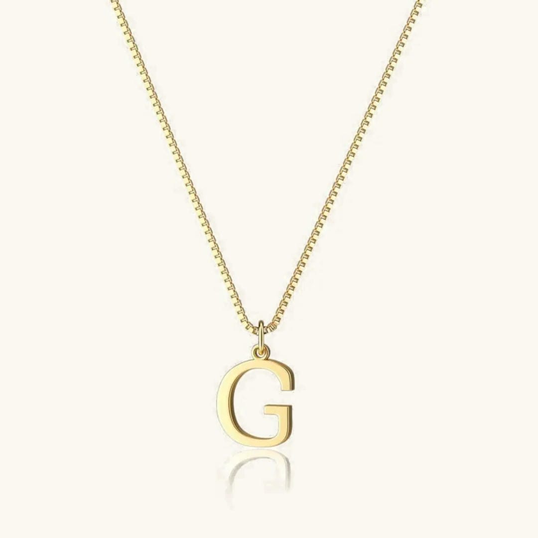 Collar vintage dorado con inicial – imagen 12