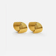 Pendientes torsionados dorados modernos