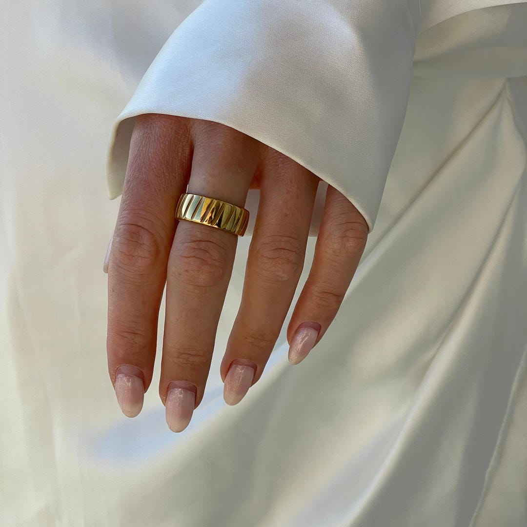 Anillo Destello llamativo y audaz — Carmen, Lucía & Rocío