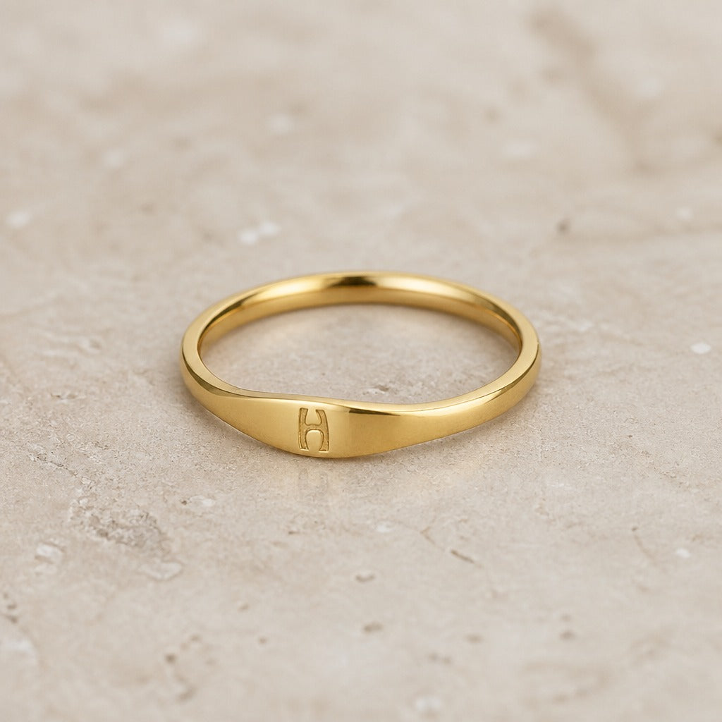 Colección de anillos con letras Liora – imagen 8