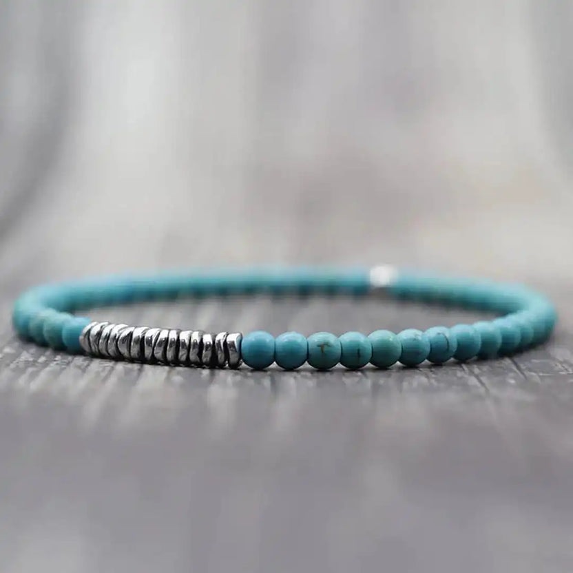 Pulsera atemporal de roca volcánica