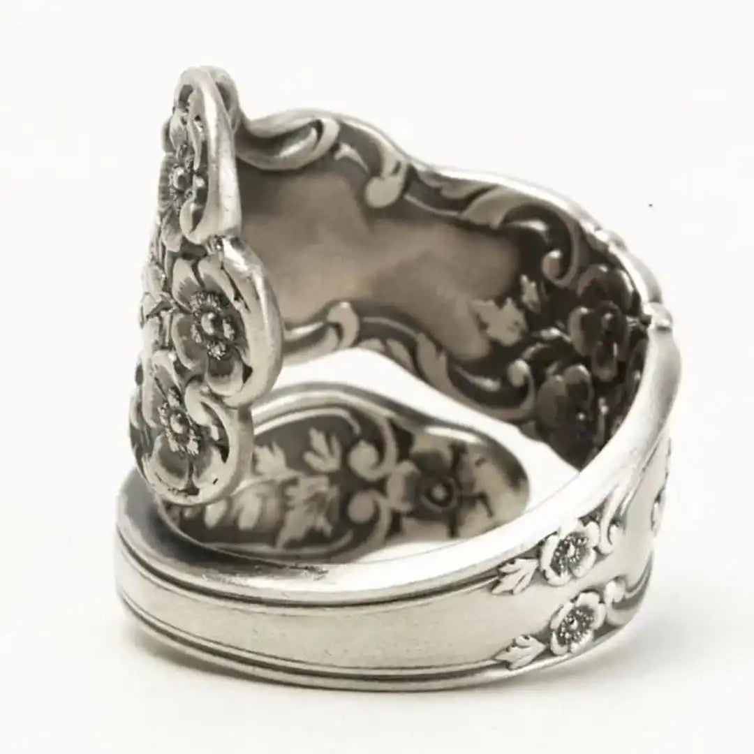 Anillo antiguo grabado con motivo floral – imagen 5