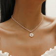 Collar con colgante de margarita y perla – imagen 2