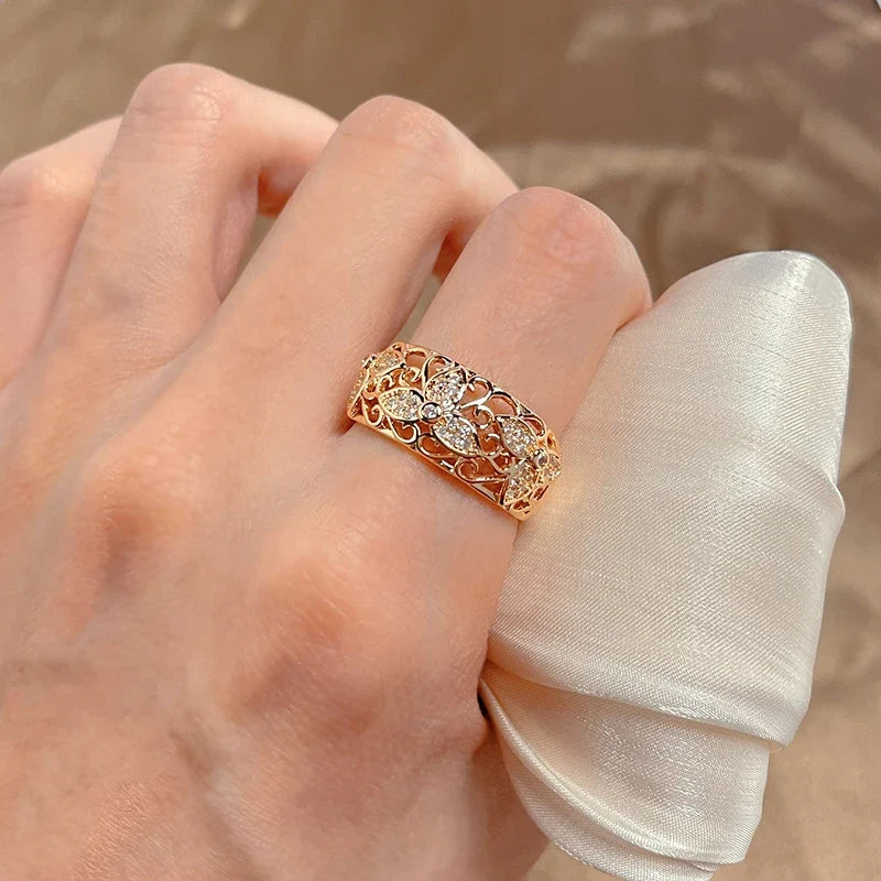Anillo floral lujoso de circonita – imagen 3