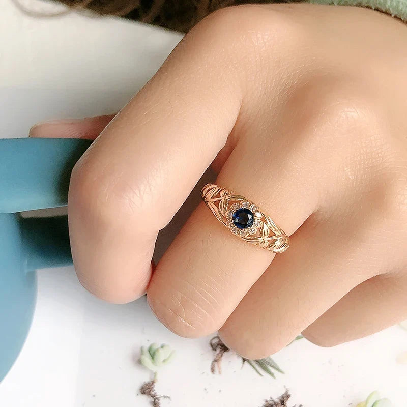 Anillo elegante de zafiro en oro rosa – imagen 2