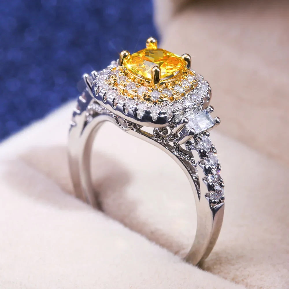 Anillo deslumbrante de circonita amarilla – imagen 2