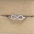 Anillo infinito clásico Ethereal