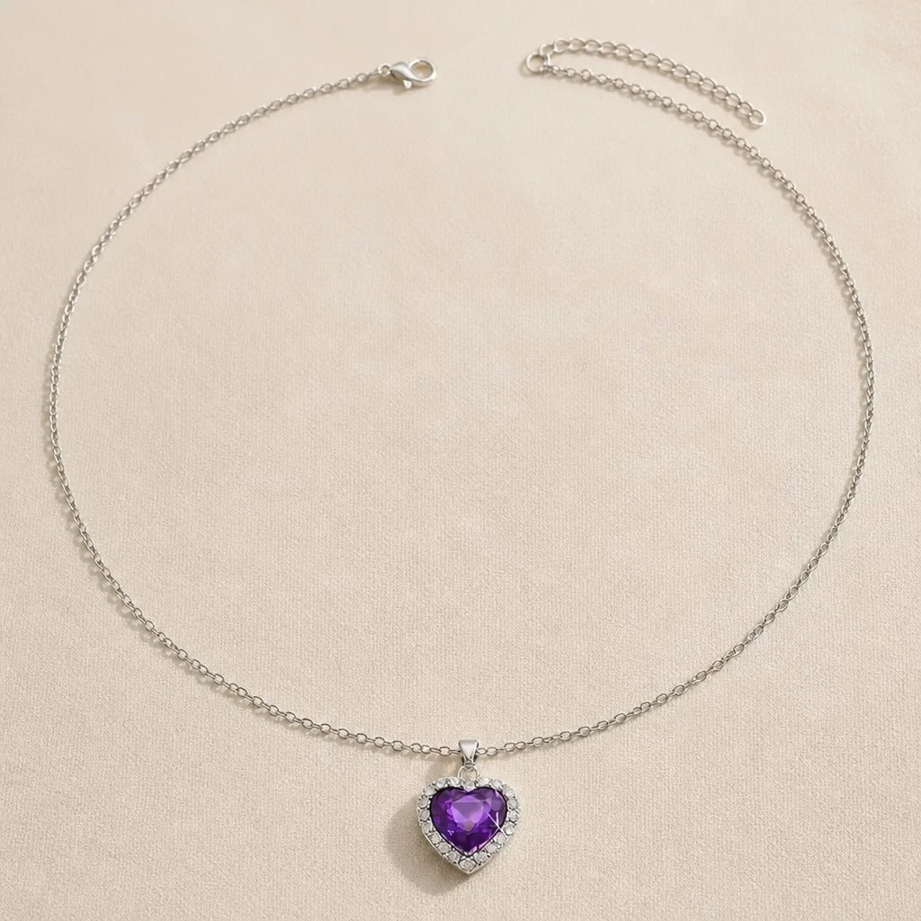 Collar con colgante de corazón y halo – imagen 3