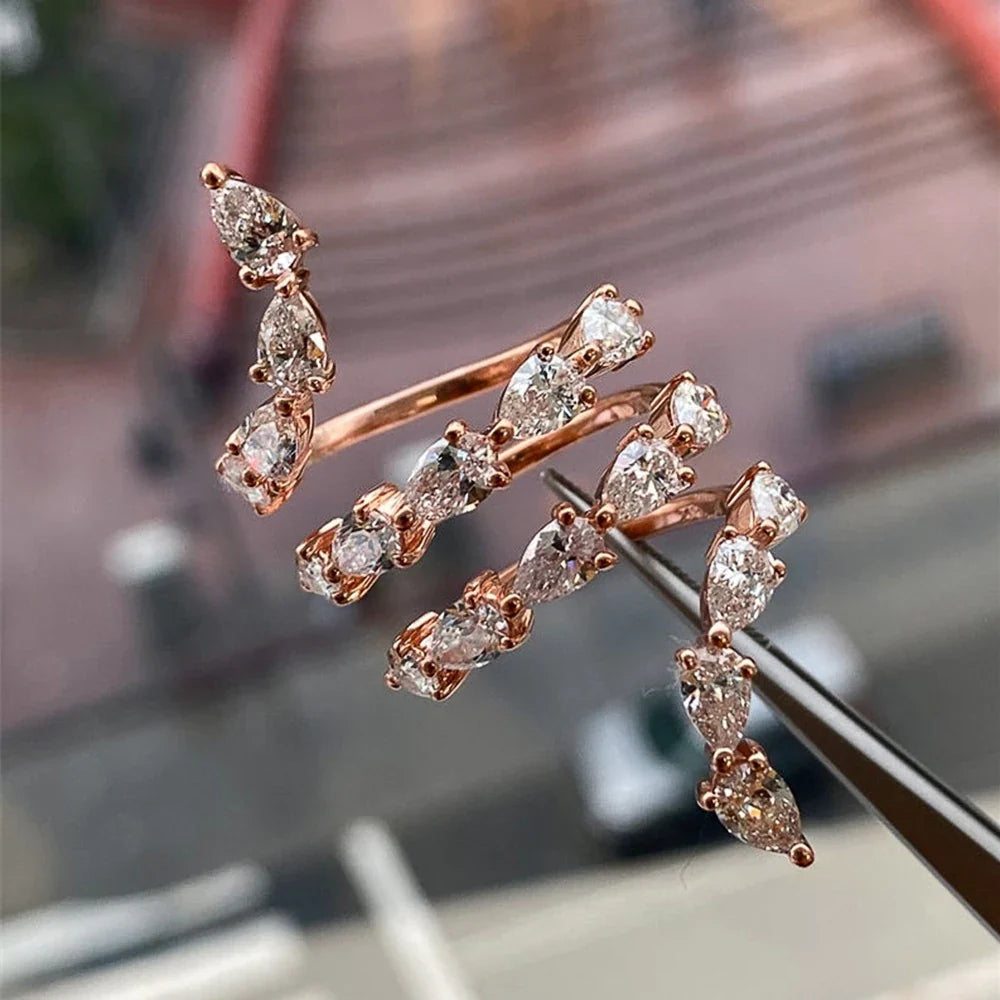 Anillo serpiente atemporal en oro rosa