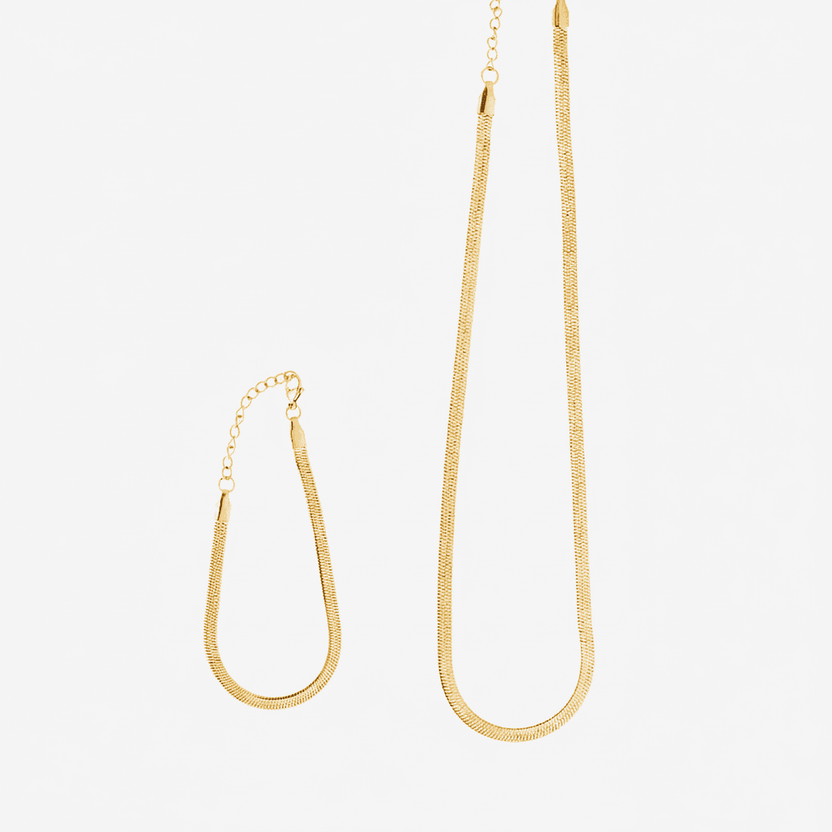 Set de cadenas doradas en espiga