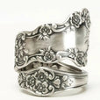 Anillo antiguo grabado con motivo floral – imagen 2