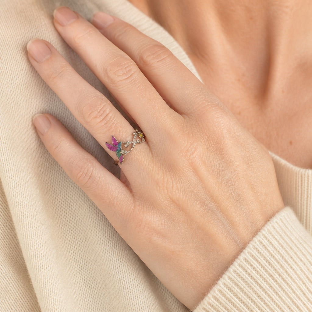Anillo de plata eternity con colibrí y flores – imagen 2