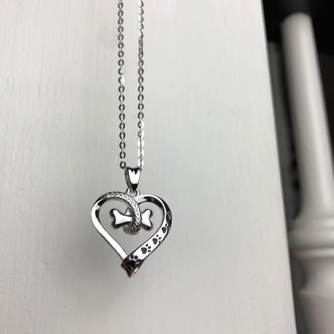 Collar corazón con huella de perro en acero inoxidable