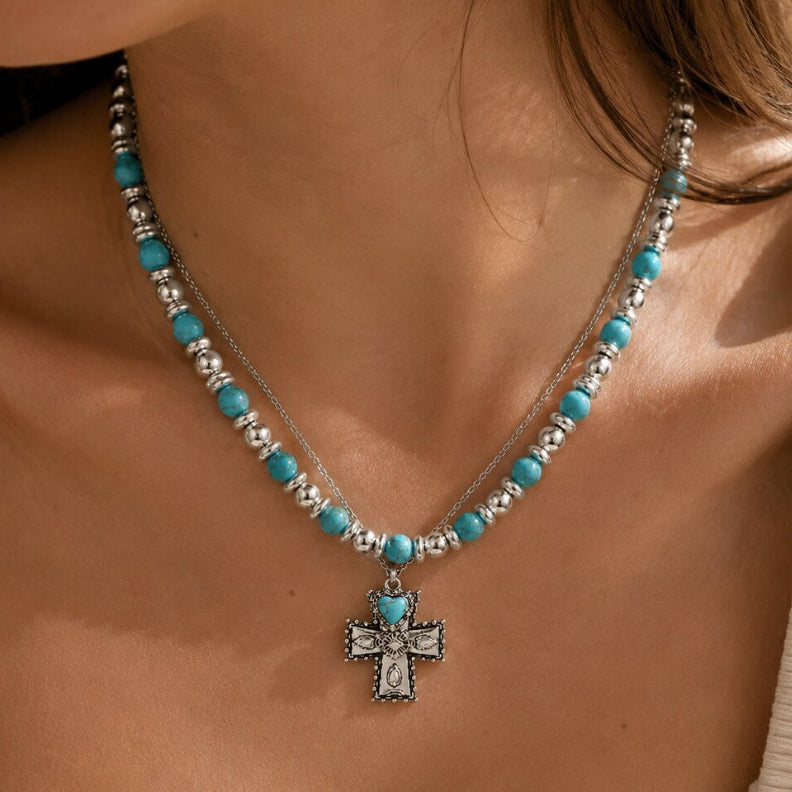 Collar de cruz de cuentas de turquesa