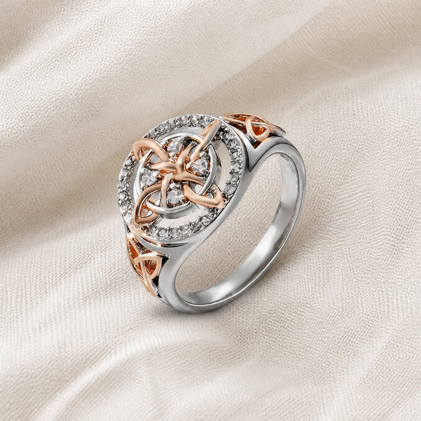 Anillo irregular de flor en oro rosa