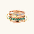 Anillo apilable de oro rosa con cristales brillantes