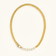 Collar dorado de eslabones con cristales deslumbrantes