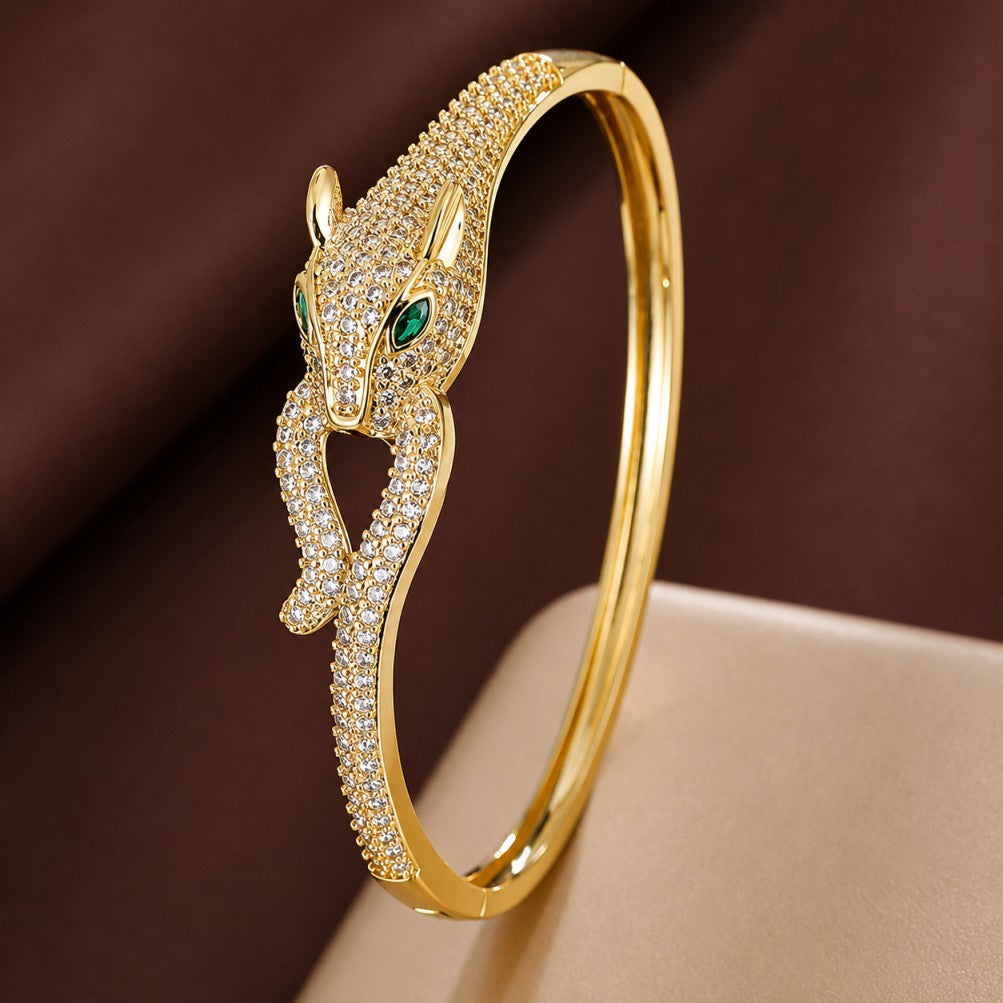Pulsera de serpiente exquisita con circonita