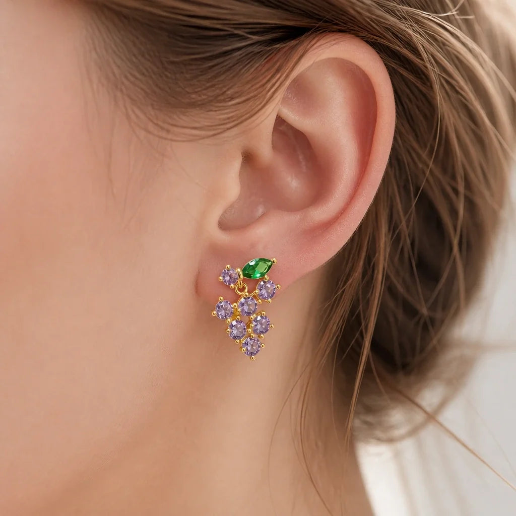 Pendientes de hoja con acento y diseño de botón
