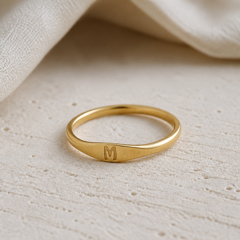 Colección de anillos con letras Liora – imagen 13