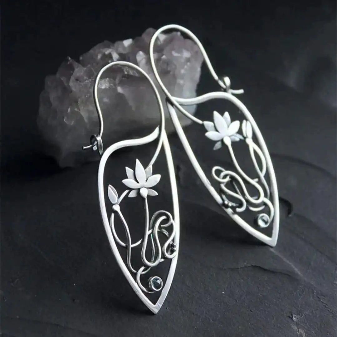 Elegantes pendientes de flor de loto