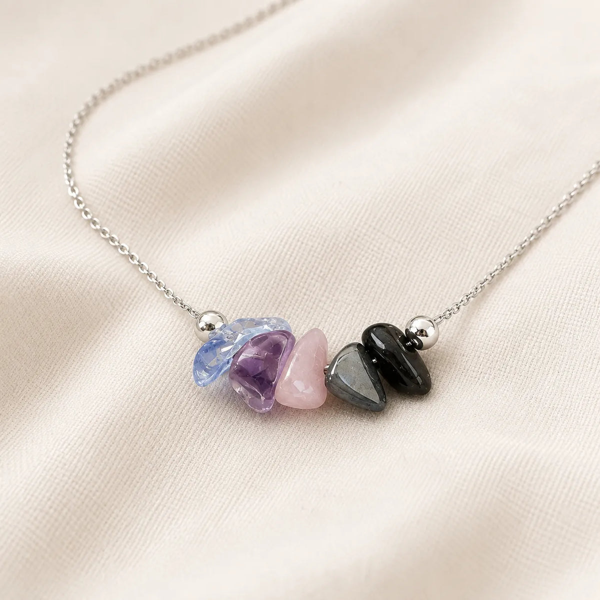 Collar minimalista de cristal en bruto – imagen 2