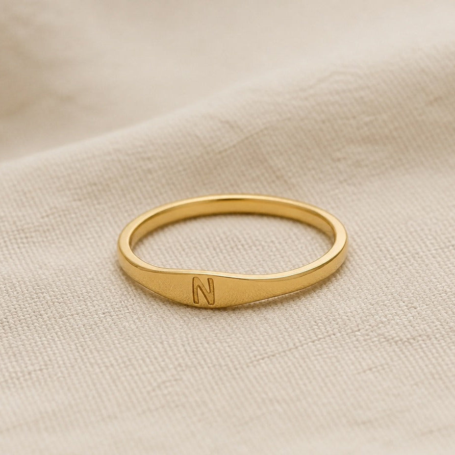 Colección de anillos con letras Liora – imagen 14