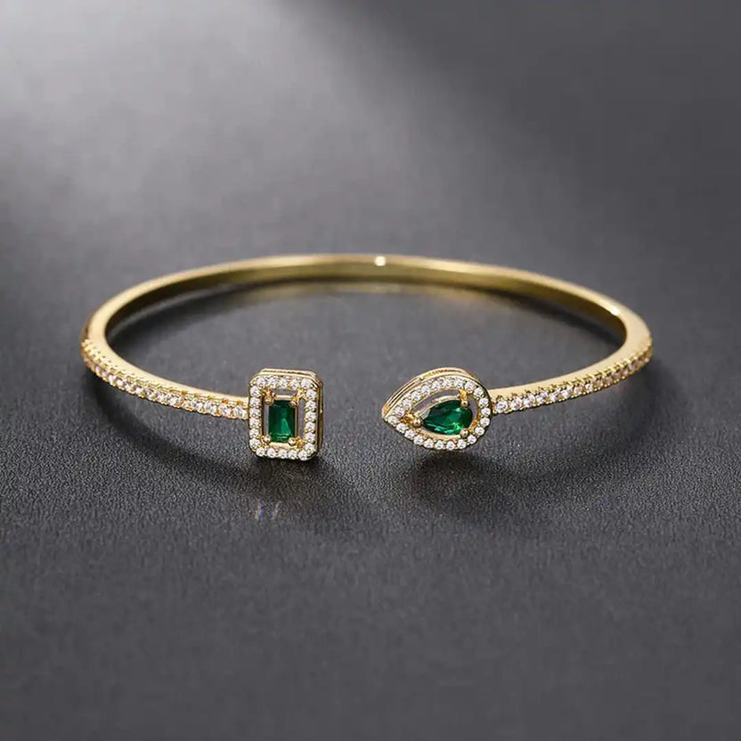 Pulsera abierta esmeralda elegante