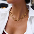 Collar de cadena dorada audaz y atemporal – imagen 4