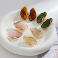 Pendientes pulidos atemporales con gemas – imagen 5