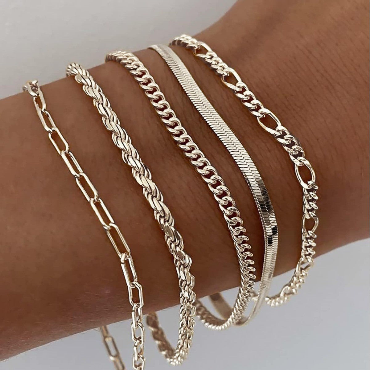 Set de pulseras esenciales en capas – imagen 2