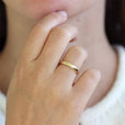 Anillo dorado Edith – imagen 4