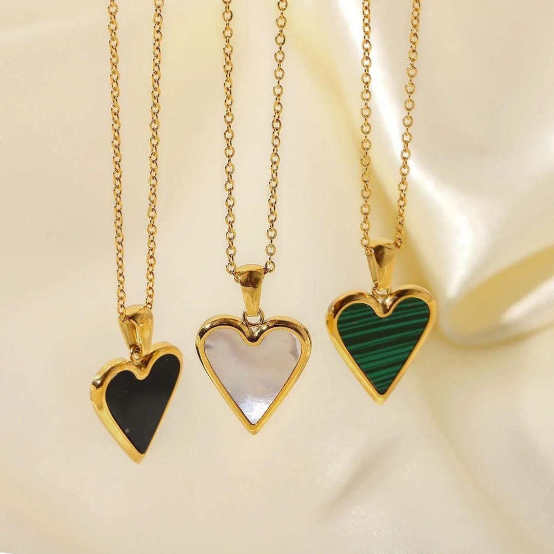Collar con colgante de corazón brillante – imagen 4