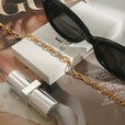 Pulsera dorada bicolor elegante – imagen 5