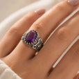 Anillo ornamental de circonita ovalada